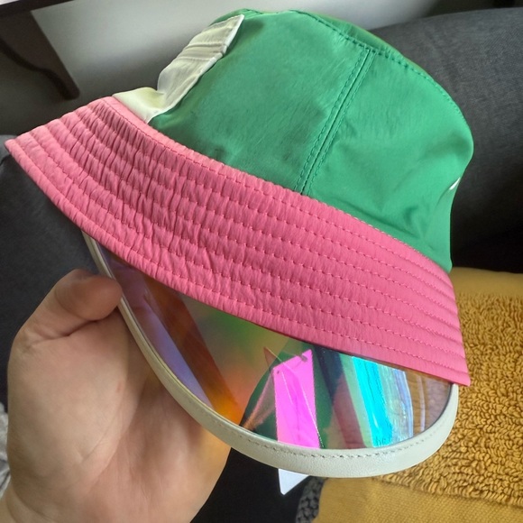 Christian Louboutin NWT Bobiviz Medium green pink white bucket hat w/ visor - Picture 5 of 8